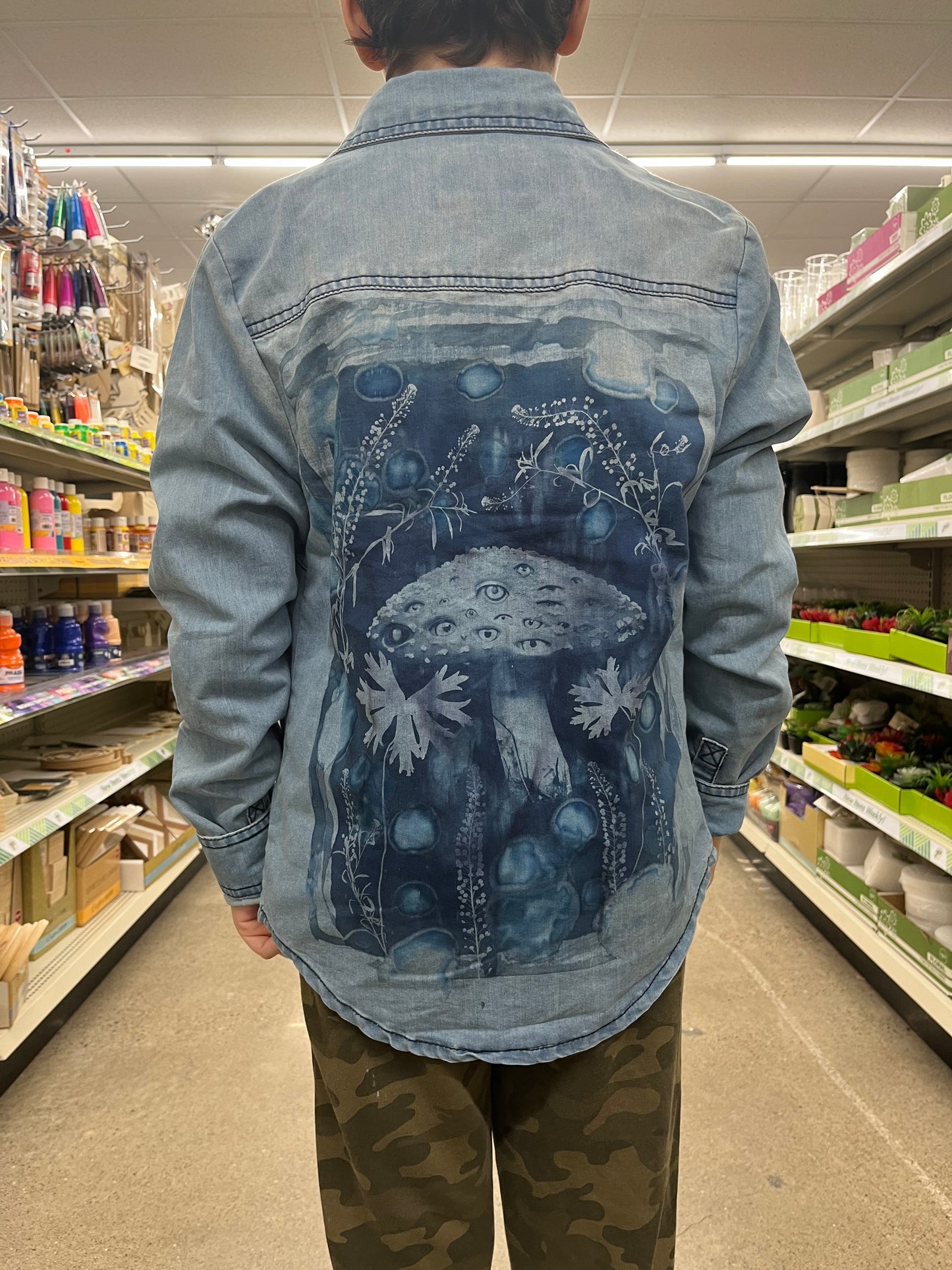Mushroom Jean jacket women’s Small