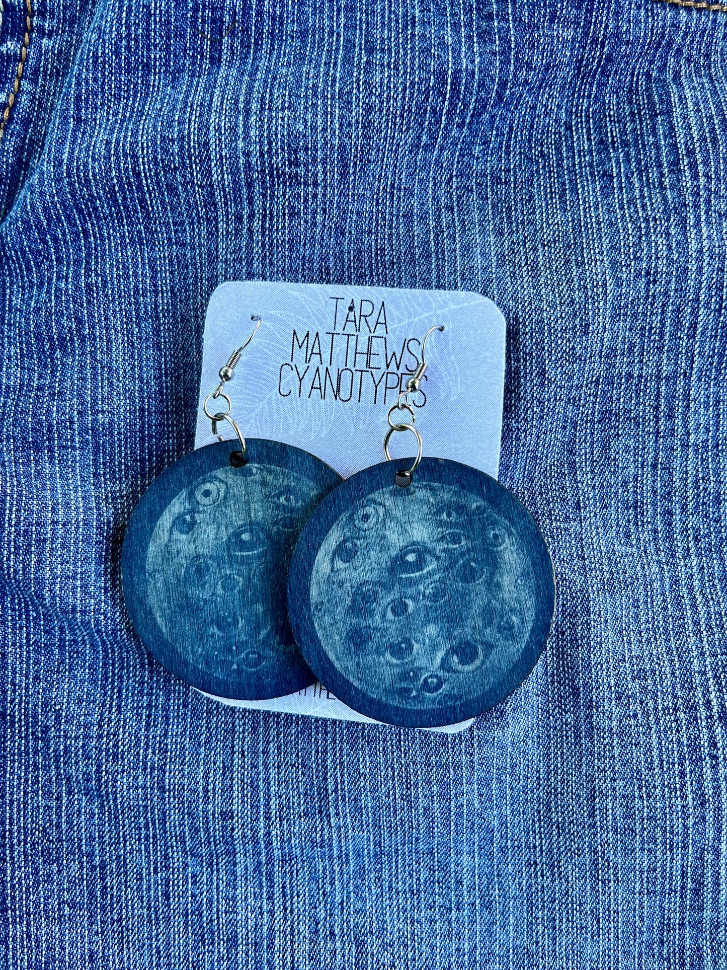 Moon eye earrings