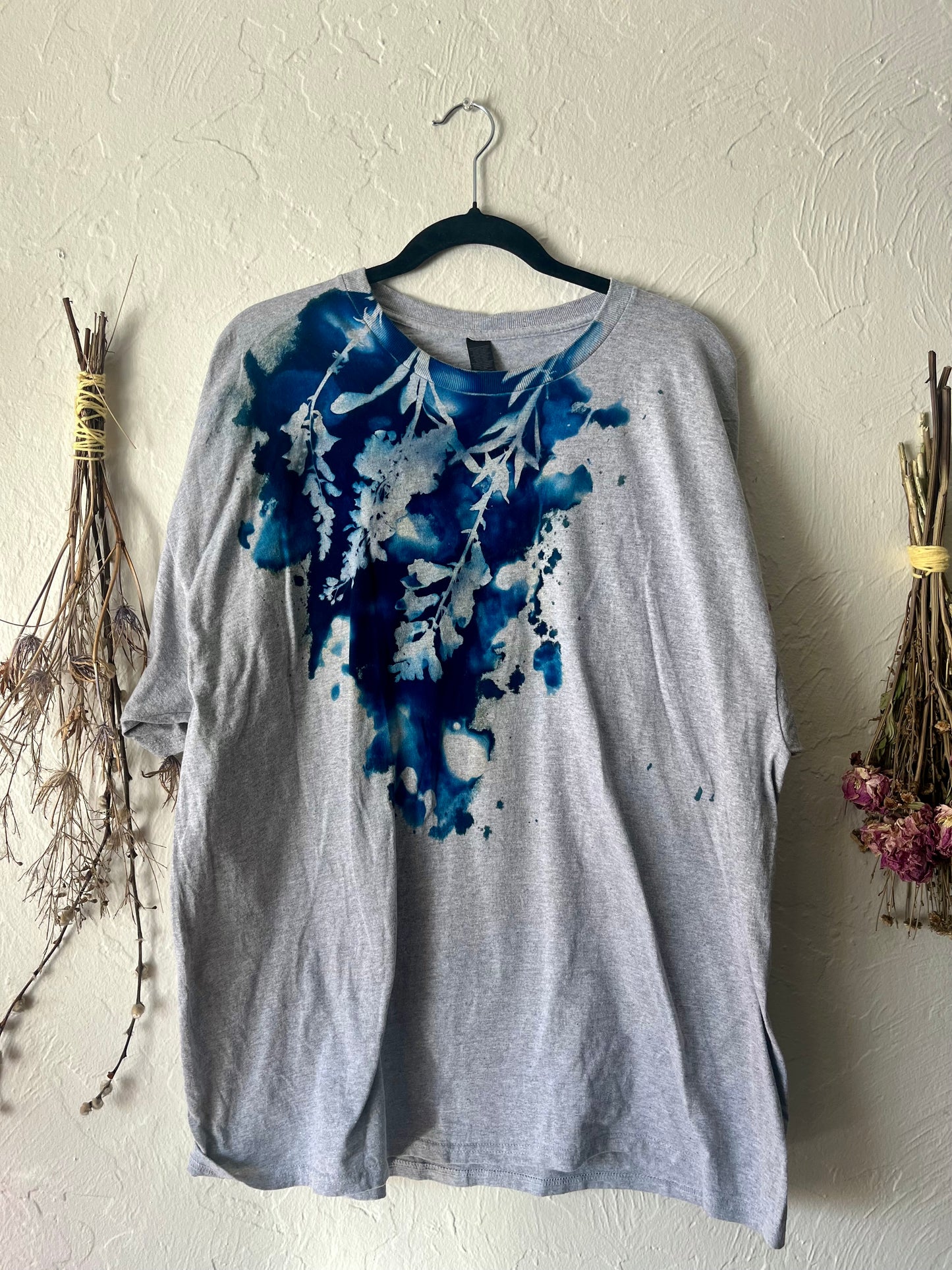 Gray flower 2x shirt