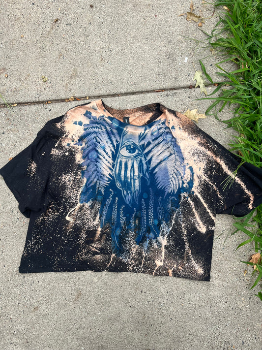 All seeing eye hand bleached crop-top