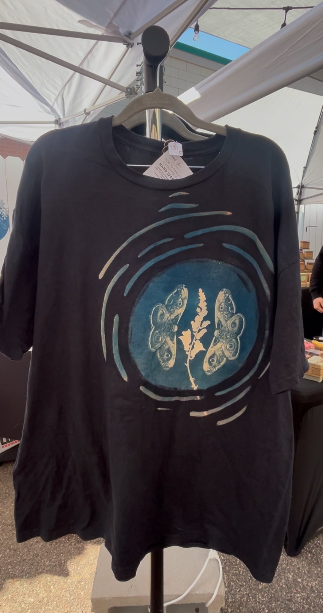 Moths with flower 2xL