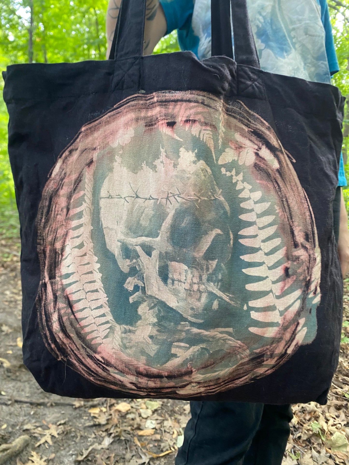 Black Bleached Cyanotype skull tote bag