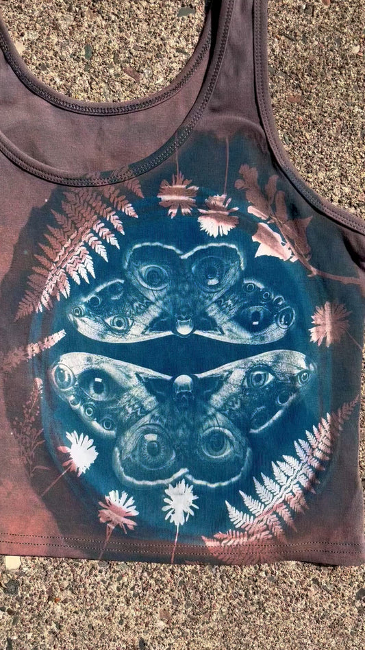Dual moths crop top